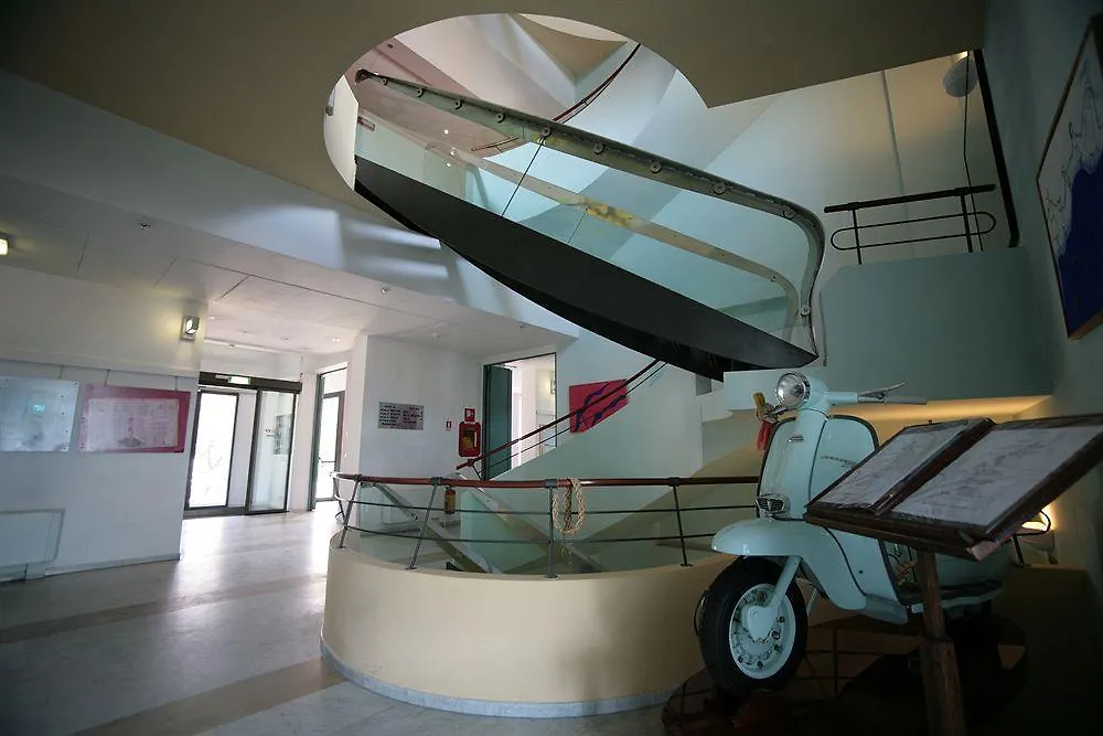 Hotel Kursaal - Fronte Mare Con Piscina Riccione Italie
